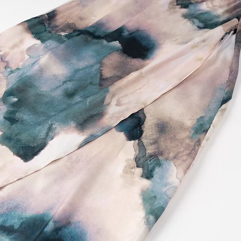 Women Wears Summer Round Neck Slim Fit Pleated Tie Dyed Satin Textures