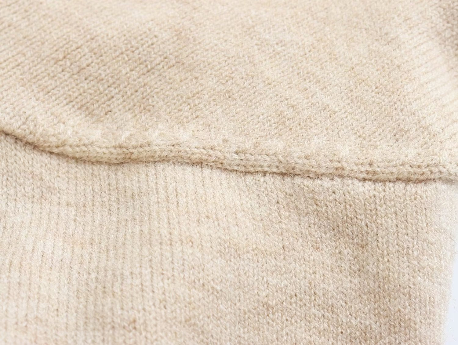 Women Knitted Cardigan