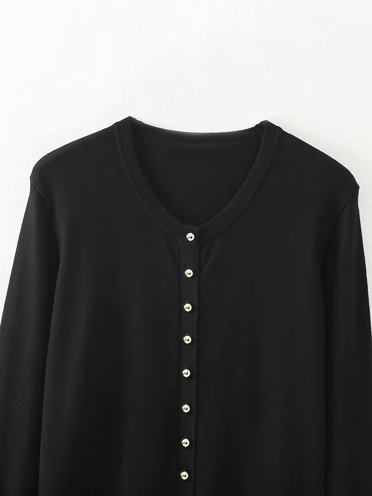 Knitted Coat Women Niche Round Neck Decorated Row Button Knitted Coat.