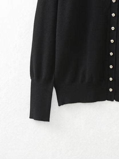 Knitted Coat Women Niche Round Neck Decorated Row Button Knitted Coat.