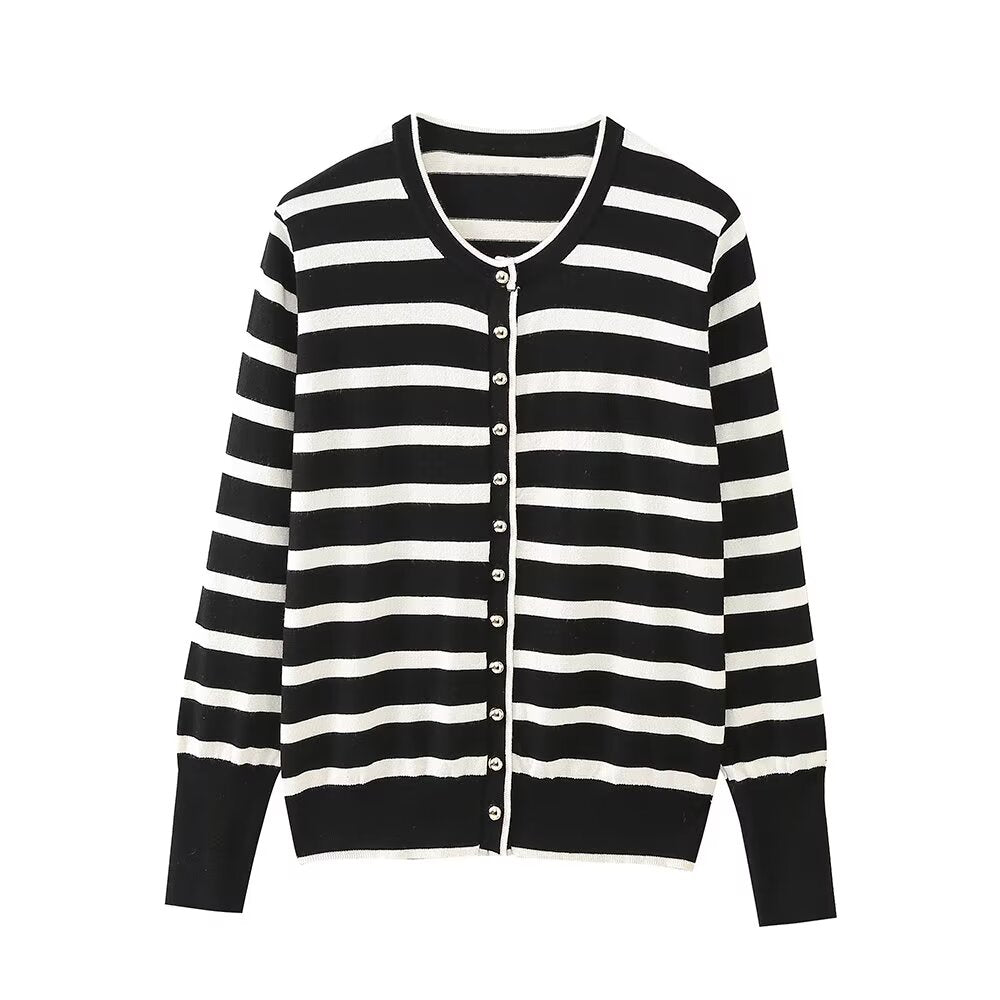 Knitted Coat Women Niche Round Neck Decorated Row Button Knitted Coat.