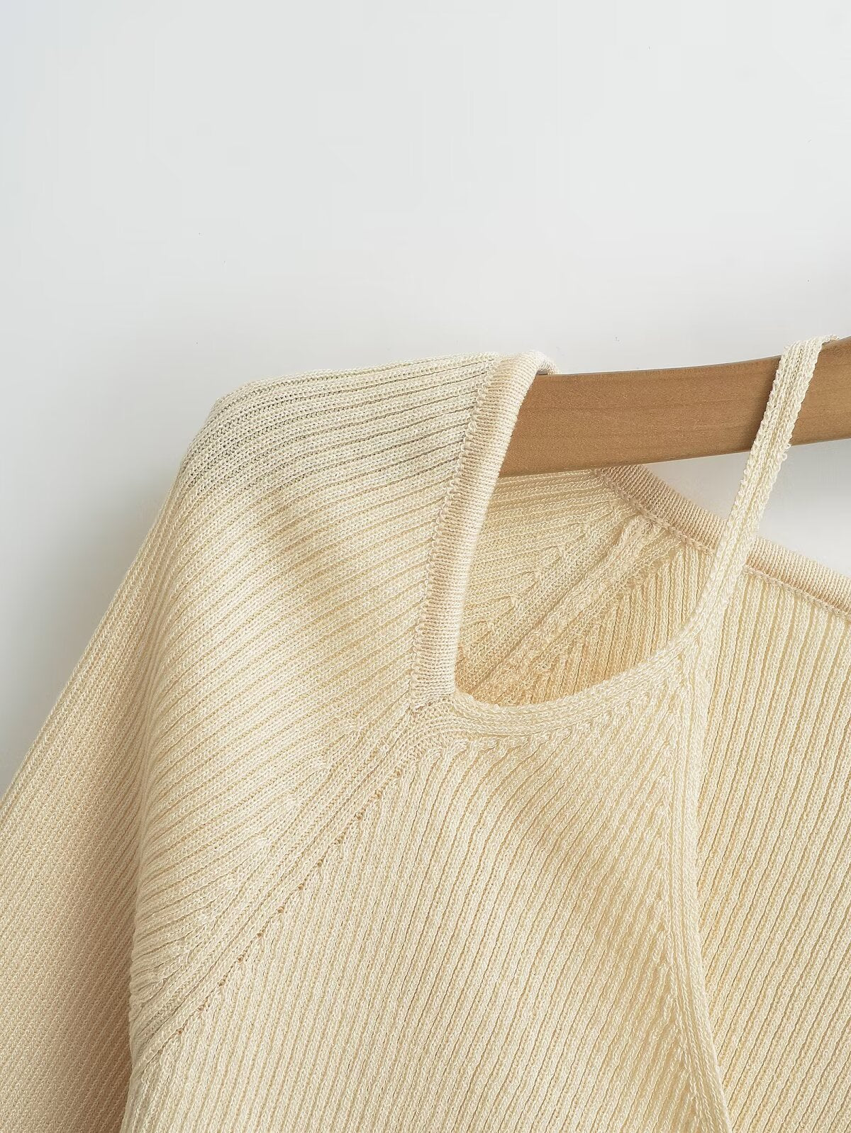 Knitted Cardigan Halter Design V neck Slim Fit Buttoned Cardigan