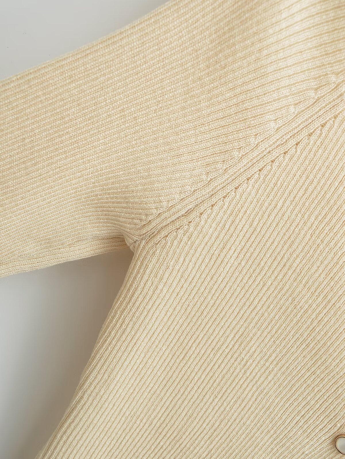 Knitted Cardigan Halter Design V neck Slim Fit Buttoned Cardigan