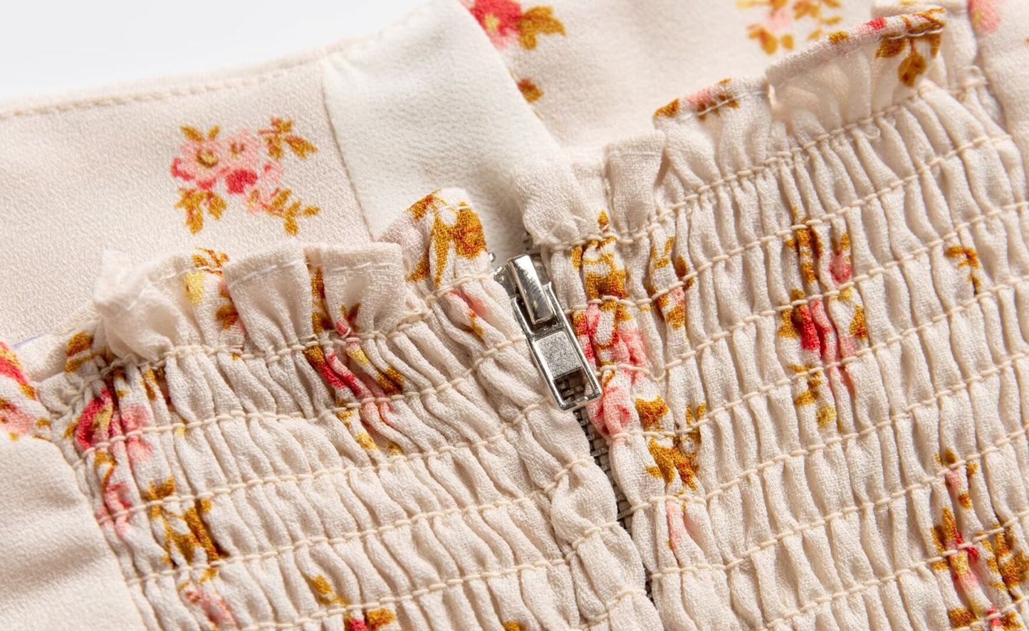 Spring French Sexy Beige Bottom Small Floral White Strap Zipper Slim Fit Base Strap