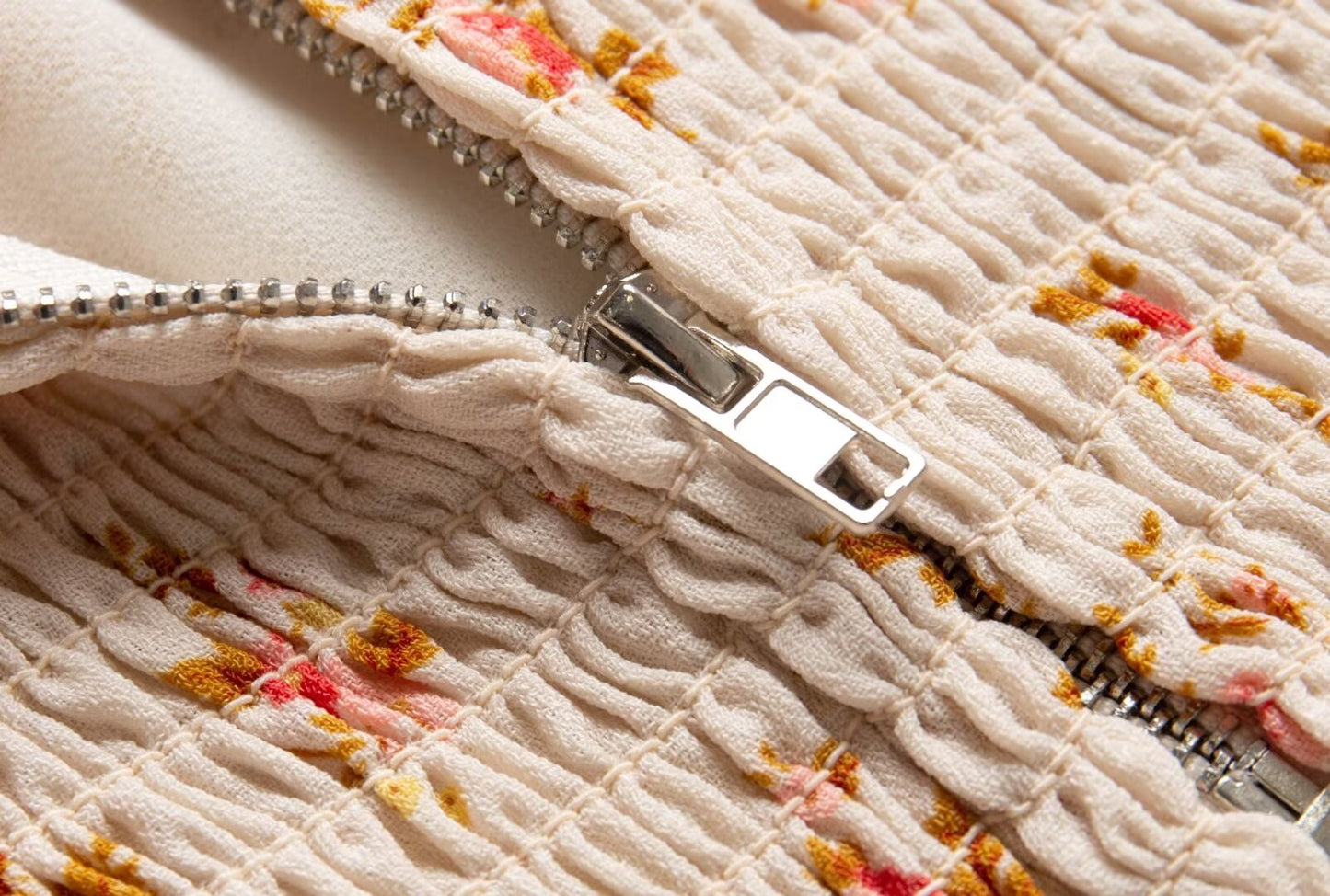 Spring French Sexy Beige Bottom Small Floral White Strap Zipper Slim Fit Base Strap