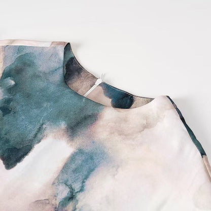 Women Wears Summer Round Neck Slim Fit Pleated Tie Dyed Satin Textures
